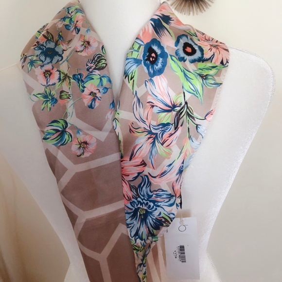 2 for $10 ECHO SILK ADELAIDE FLORAL DIAMOND SCARF - Picture 2 of 3